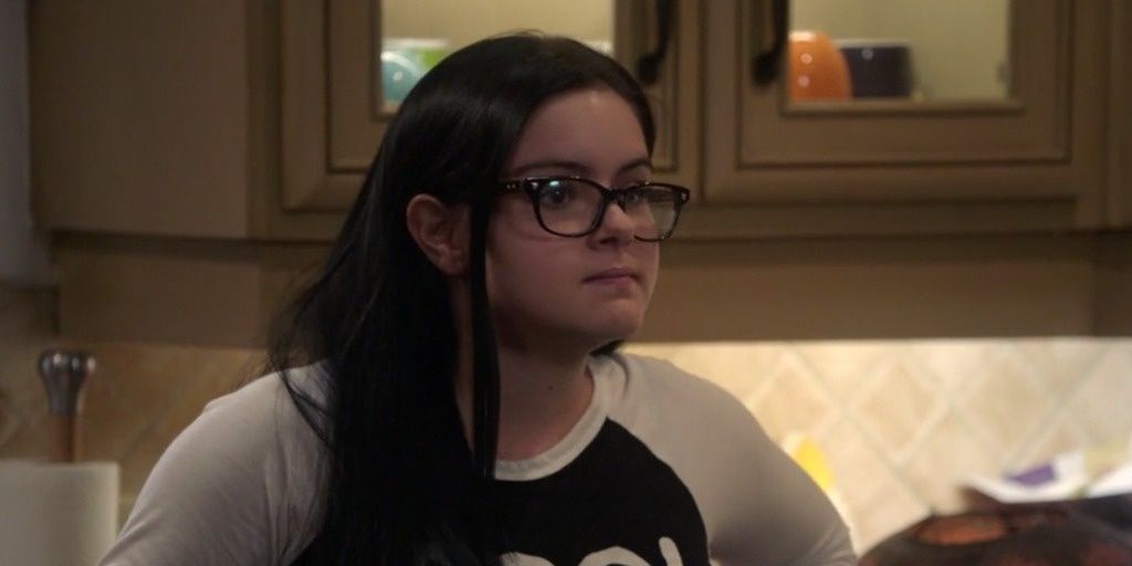 Ariel Winter in Modern Family For entry Claire and Phil neglect