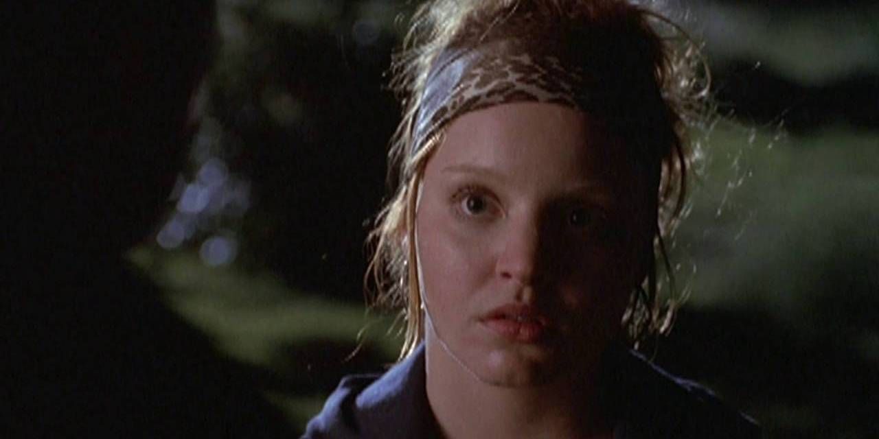 Lauren Ambrose as Claire in Six Feet Under