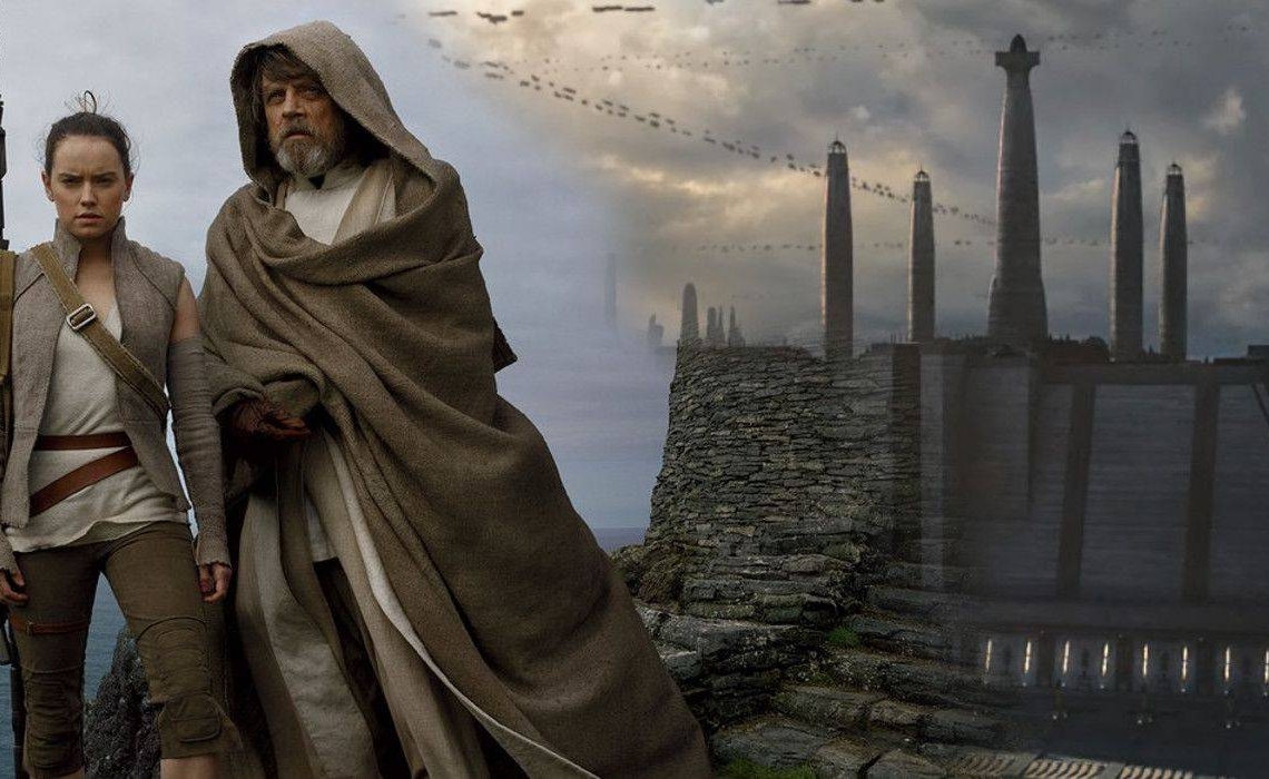 Luke and Rey Jedi Temple