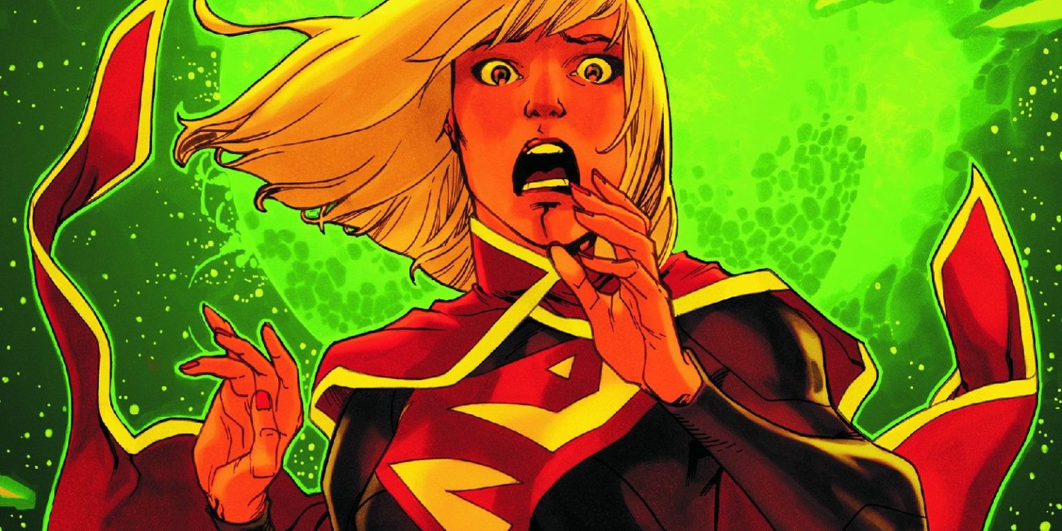 Supergirl ofegando de horror sobre um fundo verde