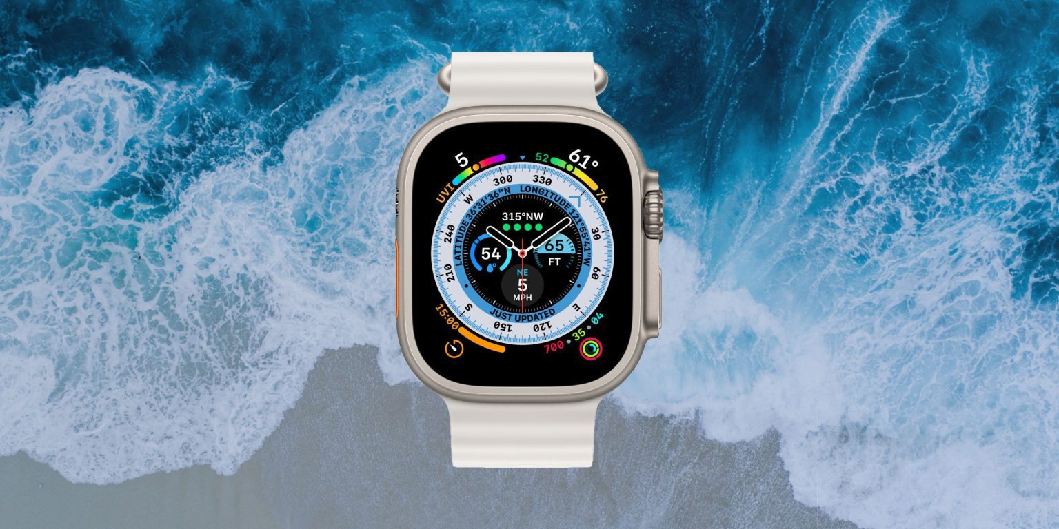 Um Apple Watch Ultra contra uma imagem de fundo de ondas quebrando na praia.