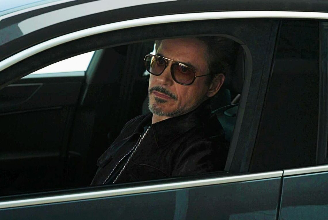 Robert Downey Jr como Tony Stark em Vingadores Ultimato