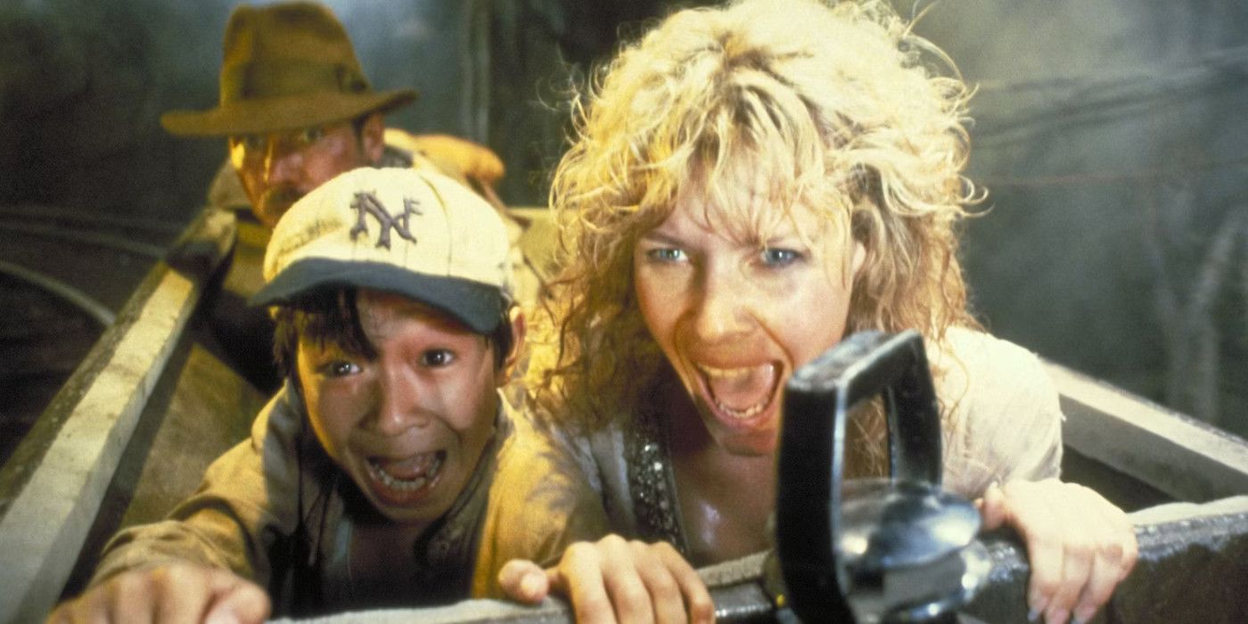 Estrela de Indiana Jones Short Round se reúne com Spielberg em Moving Post