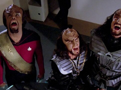 Worf admite a 1 terrível falha que a sociedade Klingon precisa superar