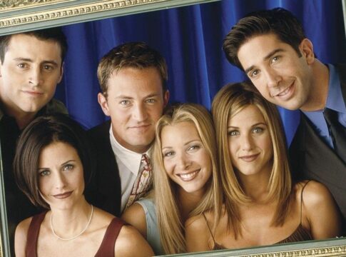 Um personagem principal de Friends mudou mais do que os outros durante as 10 temporadas do programa