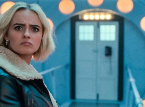 A nova atualização complementar de Doctor Who levanta mais perguntas do que respostas para a 15ª temporada