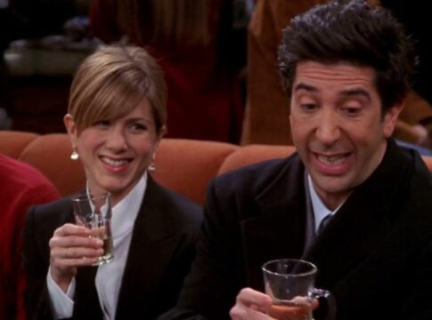 Apenas 1 personagem principal de Friends não mudou em nada nas 10 temporadas do programa