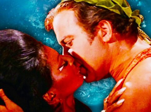 O famoso beijo de Kirk e Uhura de Star Trek “não teria acontecido” sem William Shatner