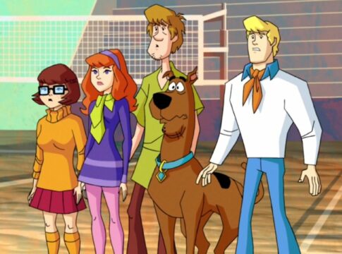 O programa adulto de Scooby-Doo com 39% no Rotten Tomatoes é um lembrete para assistir a essa reinicialização muito melhor