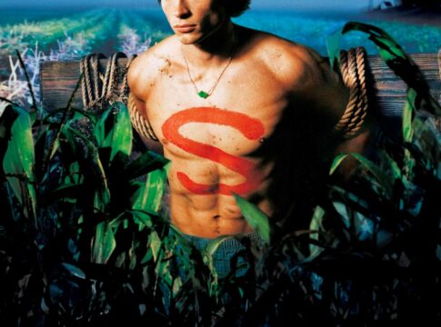 O super-homem mais velho de Tom Welling ganha 10 designs de ternos diferentes na impressionante arte de Smallville