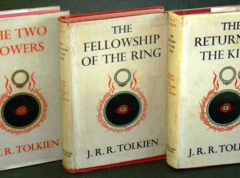 Como ler os livros do Senhor dos Anéis de JRR Tolkien em ordem: cronológica e data de lançamento